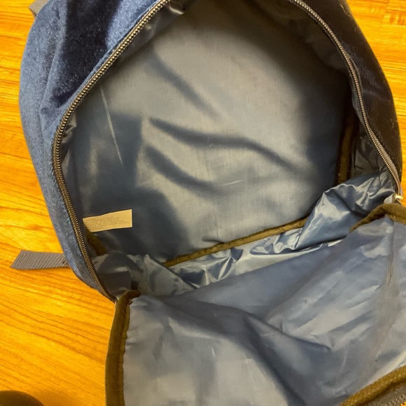 NWOT-BlueVelvet~Cat😽Backpack - Picture 9 of 10